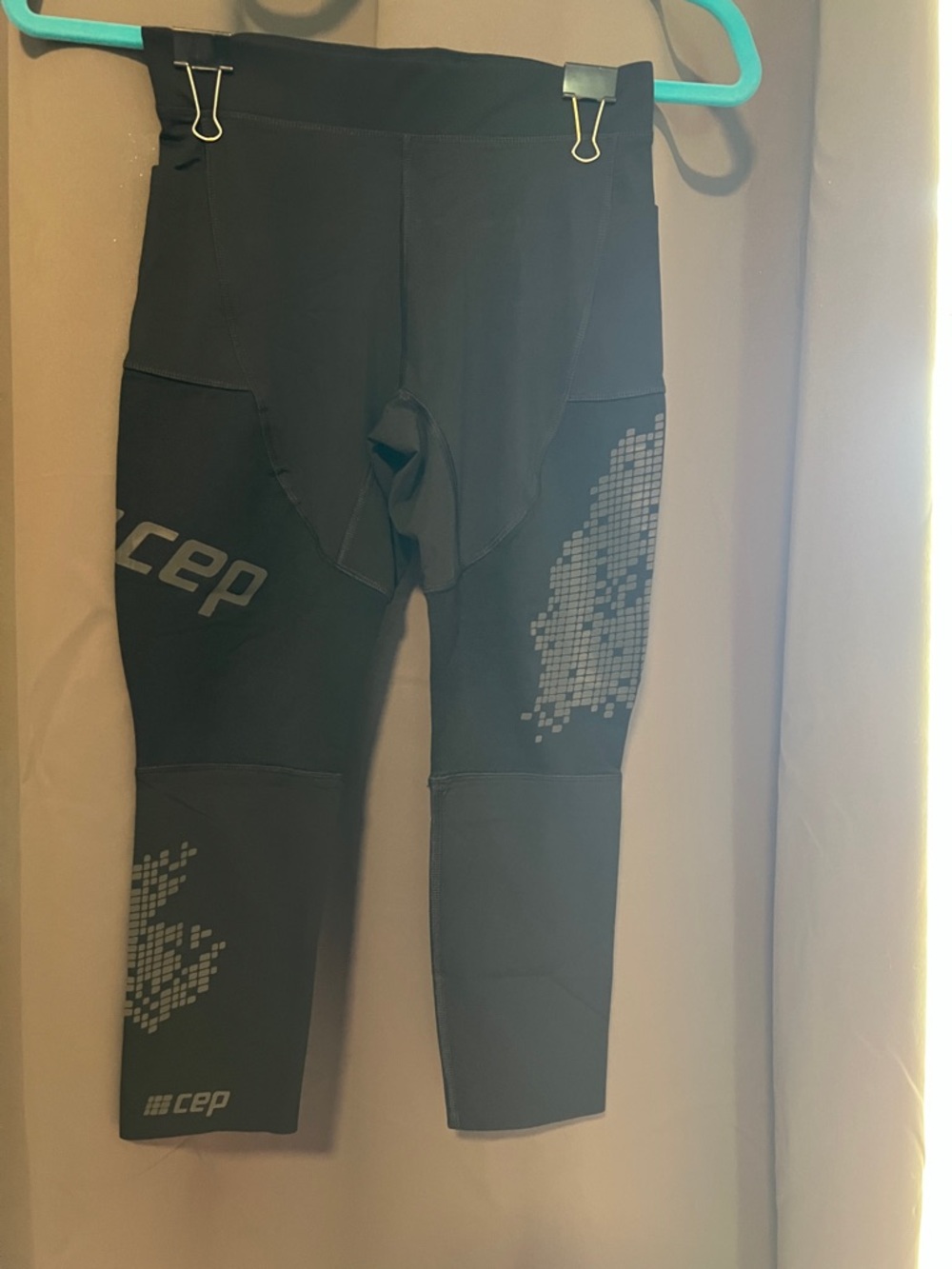 CEP Black Compression Athletic cropped leggings